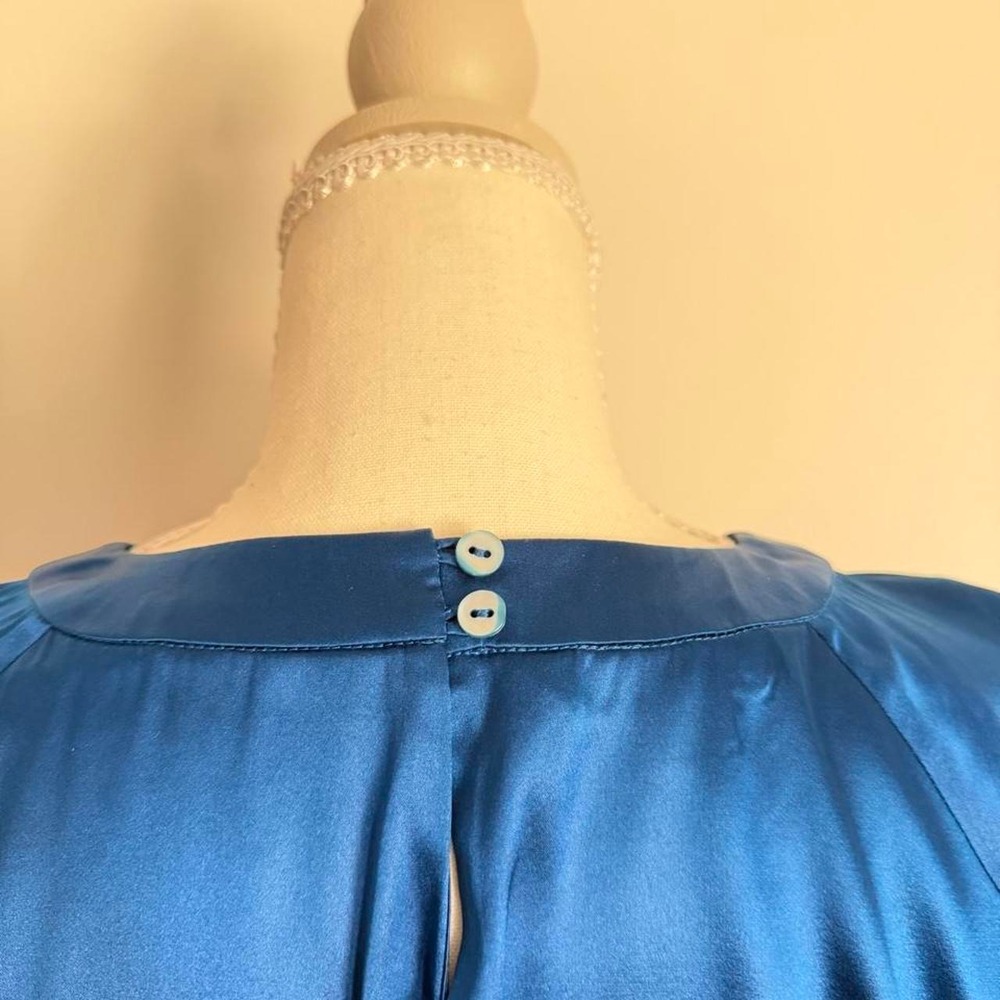 Pendleton blue silk blouse with pleated neckline and long sleeves - Picture 4 of 6